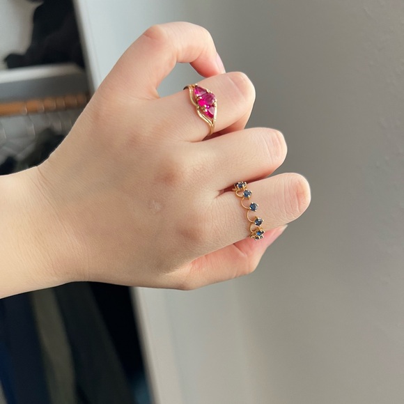 Royal blue sapphire 18k gold ring - Picture 9 of 16